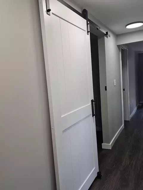 Entry Way - 1831 W Chestnut St, Springfield, MO 65802 photo 2 of 2