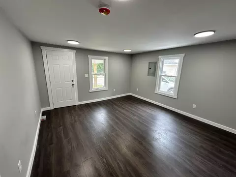 Living - 1831 W Chestnut St, Springfield, MO 65802 photo 2 of 2