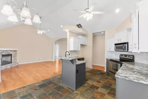 Kitchen - 5305 N 11th Ave, Ozark, MO 65721 photo 2 of 5