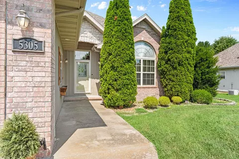 Exterior - 5305 N 11th Ave, Ozark, MO 65721 photo 3 of 6