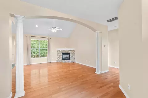 Living - 5305 N 11th Ave, Ozark, MO 65721 photo 1 of 4