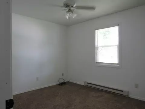 Bedroom - 238 Wilson Way, Marshfield, MO 65706 photo 2 of 4