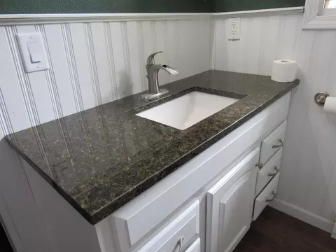 Bath - 238 Wilson Way, Marshfield, MO 65706 photo 3 of 4