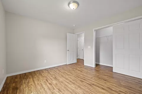 Bedroom - 1027 S Overhill Ave, Springfield, MO 65802 photo 4 of 6