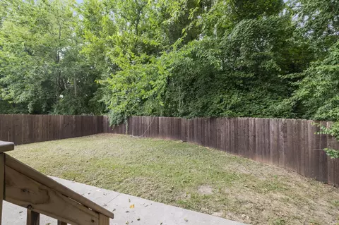 Exterior - 1027 S Overhill Ave, Springfield, MO 65802 photo 5 of 7