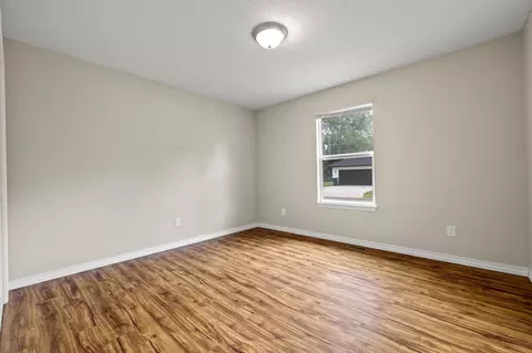 Bedroom - 1027 S Overhill Ave, Springfield, MO 65802 photo 3 of 6