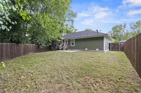 Exterior - 1027 S Overhill Ave, Springfield, MO 65802 photo 7 of 7
