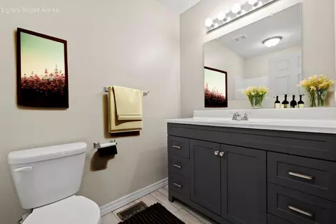 Bath - 1027 S Overhill Ave, Springfield, MO 65802 photo 2 of 5