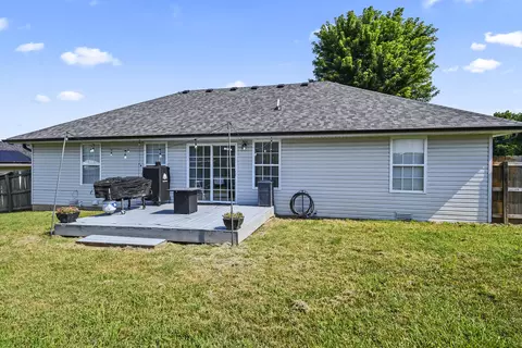 Exterior - 334 Sugar Tree Rd, Sparta, MO 65753 photo 4 of 7