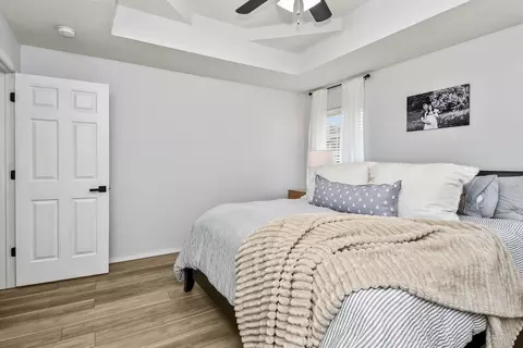 Bedroom - 334 Sugar Tree Rd, Sparta, MO 65753 photo 3 of 6