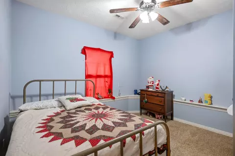 Bedroom - 1102 E Cobblestone Dr, Ozark, MO 65721 photo 4 of 5