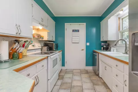 Kitchen - 1207 E Georgia St, Ozark, MO 65721 photo 1 of 2