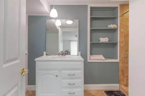 Bath - 1207 E Georgia St, Ozark, MO 65721 photo 6 of 8