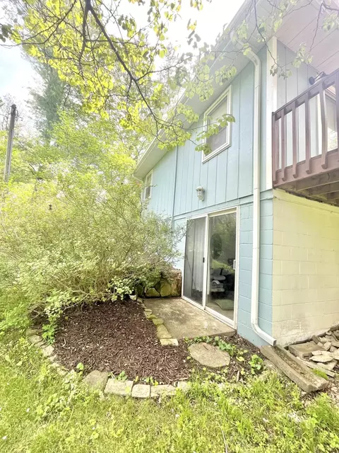 Exterior - 1207 E Georgia St, Ozark, MO 65721 photo 4 of 11