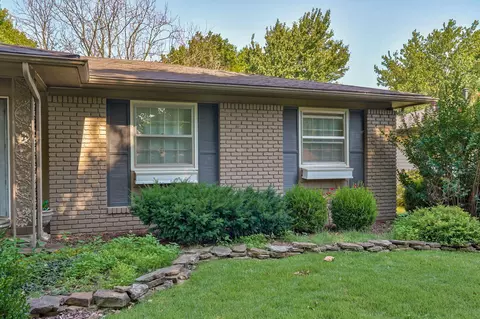 Exterior - 2444 S Mccann Ave, Springfield, MO 65804 photo 3 of 11