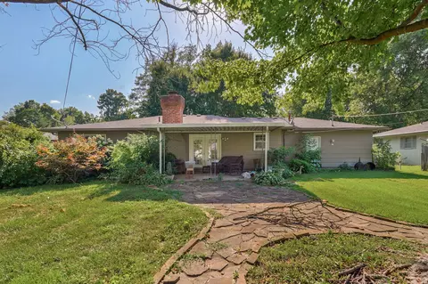 Exterior - 2444 S Mccann Ave, Springfield, MO 65804 photo 10 of 11