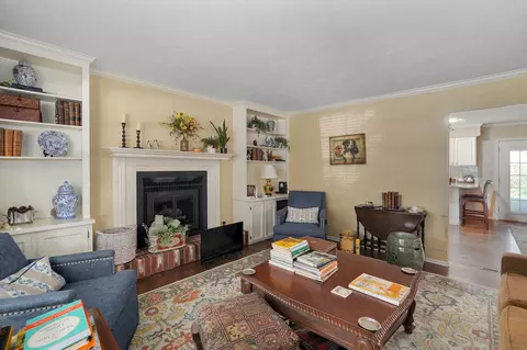 Living - 2444 S Mccann Ave, Springfield, MO 65804 photo 1 of 2