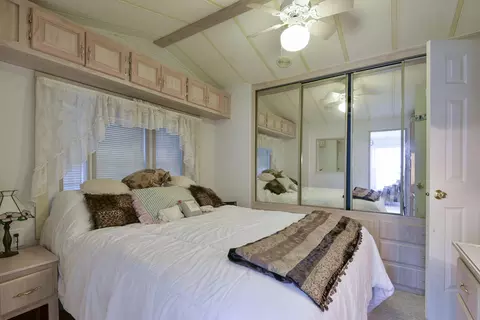 Bedroom - 307 Sunshine Cir, Branson, MO 65616 photo 2 of 5