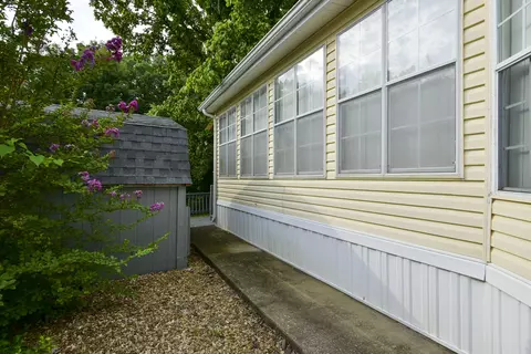 Exterior - 307 Sunshine Cir, Branson, MO 65616 photo 2 of 4