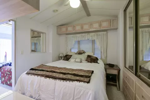 Bedroom - 307 Sunshine Cir, Branson, MO 65616 photo 1 of 5