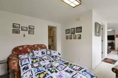 Bedroom - 307 Sunshine Cir, Branson, MO 65616 photo 5 of 5
