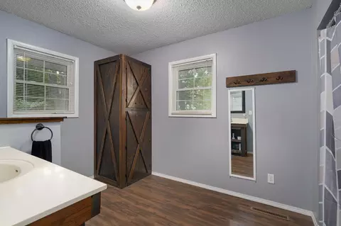 Bath - 6472 N Farm Road 91, Willard, MO 65781 photo 1 of 2
