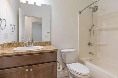 Bath - 240 Spencer Dr, Branson, MO 65616 photo 2 of 2