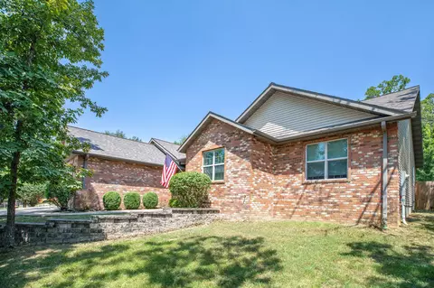 Exterior - 240 Spencer Dr, Branson, MO 65616 photo 2 of 6