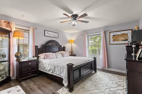 Bedroom - 3710 S Suburban Ave, Springfield, MO 65807 photo 4 of 7