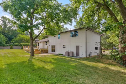Exterior - 713 E Meadowlark Cir, Springfield, MO 65810 photo 11 of 14