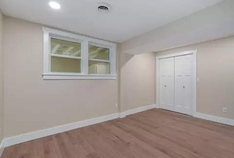 Bedroom - 713 E Meadowlark Cir, Springfield, MO 65810 photo 5 of 6