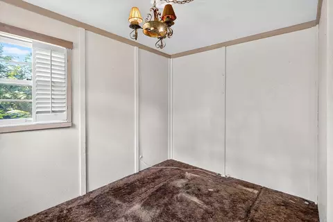 Bedroom - 4235 S Windermere Ave, Springfield, MO 65804 photo 3 of 4