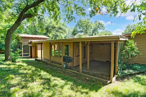 Exterior - 4235 S Windermere Ave, Springfield, MO 65804 photo 9 of 13