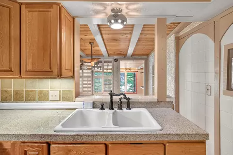 Kitchen - 4235 S Windermere Ave, Springfield, MO 65804 photo 2 of 3