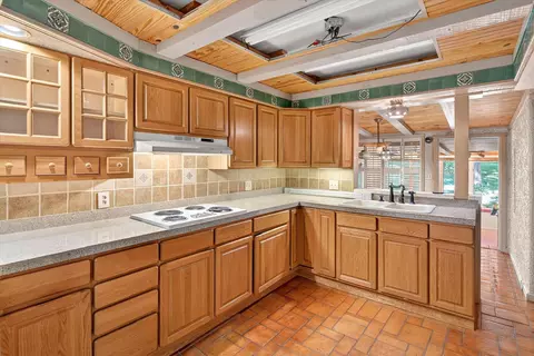 Kitchen - 4235 S Windermere Ave, Springfield, MO 65804 photo 1 of 3