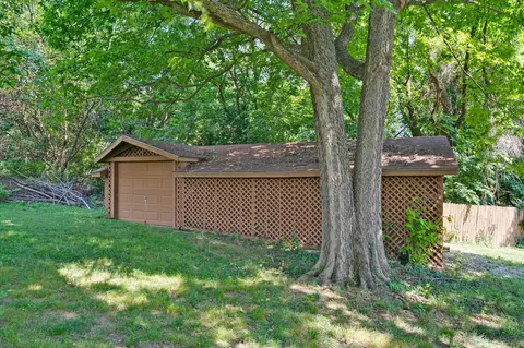 Exterior - 4235 S Windermere Ave, Springfield, MO 65804 photo 10 of 13