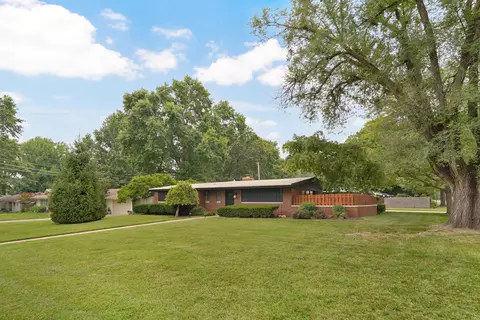 Exterior - 1901 S Cedarbrook Ave, Springfield, MO 65804 photo 26 of 29