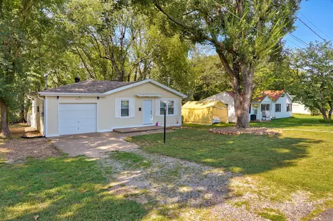 Exterior - 3051 W Harrison St, Springfield, MO 65802 photo 2 of 9