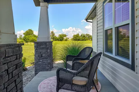 Exterior - 1032 Division St, Sparta, MO 65753 photo 5 of 13