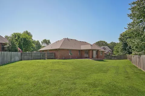 Exterior - 4855 S Blakey Ct, Springfield, MO 65810 photo 6 of 9