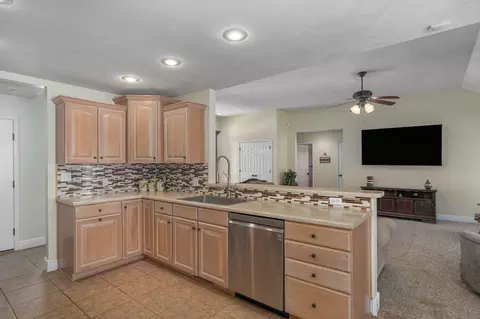 Kitchen - 4855 S Blakey Ct, Springfield, MO 65810 photo 2 of 3