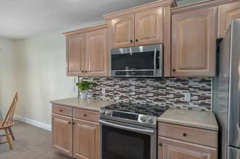 Kitchen - 4855 S Blakey Ct, Springfield, MO 65810 photo 3 of 3