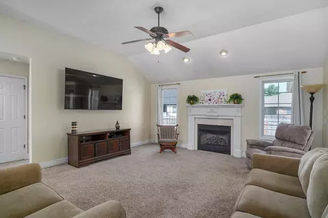 Living - 4855 S Blakey Ct, Springfield, MO 65810 photo 2 of 2