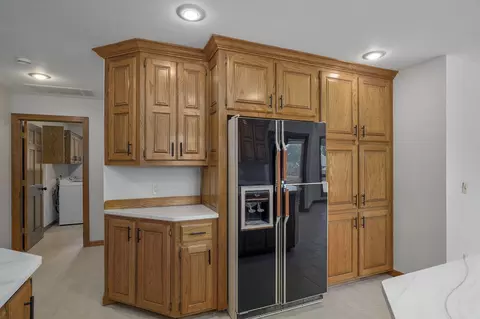 Kitchen - 4931 S Glenhaven Ave, Springfield, MO 65804 photo 4 of 6