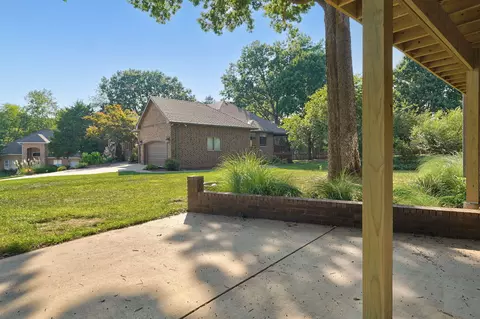 Exterior - 4931 S Glenhaven Ave, Springfield, MO 65804 photo 4 of 6
