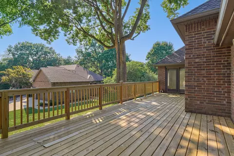 Exterior - 4931 S Glenhaven Ave, Springfield, MO 65804 photo 5 of 6