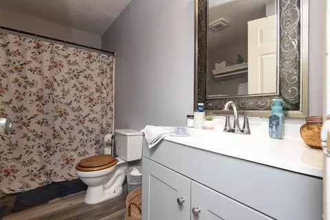 Bath - 196 Walker Rd, Branson, MO 65616 photo 2 of 2