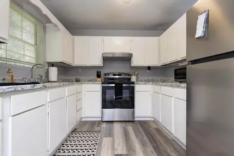 Kitchen - 196 Walker Rd, Branson, MO 65616 photo 1 of 3