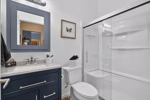 Bath - 540 Van Buren Rd #2, Branson, MO 65616 photo 2 of 2
