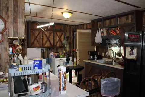 Kitchen - 185 Lakeview Dr, Forsyth, MO 65653 photo 5 of 6